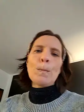 Piediniecollant online show from 16, 2, 2026