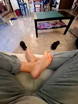 Piediniecollant online show from 4, 11, 2025