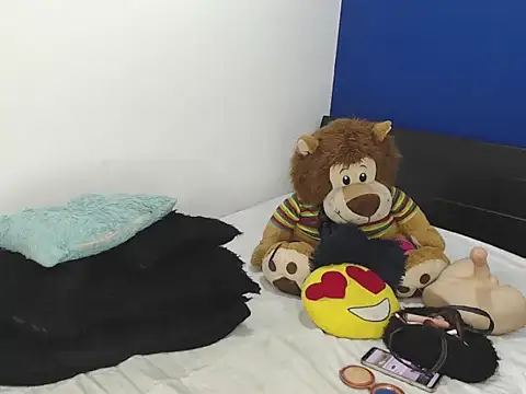 EmmilyConnor online show from 9, 4, 2026