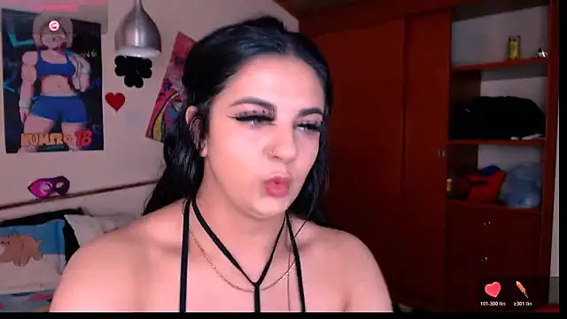 Snapshot of EmmilyConnor chatting on 30, 10, 2025 EmmilyConnor online show from 30, 10, 2025