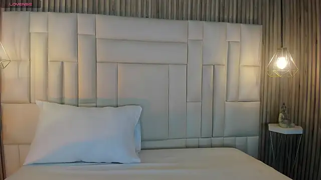 VenuzSofia online show from 18, 12, 2025