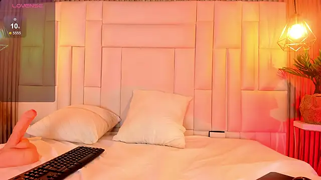 VenuzSofia online show from 20, 11, 2025