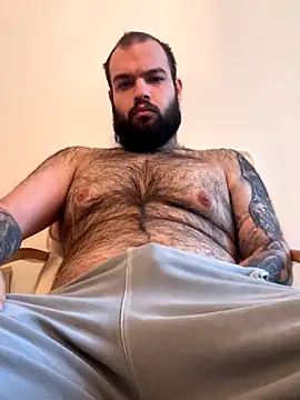 Snapshot of hairyguy_ chatting on 28, 10, 2025 hairyguy  online show from 28, 10, 2025