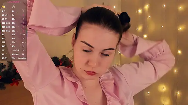 LoreeScialdone online show from 21, 12, 2025