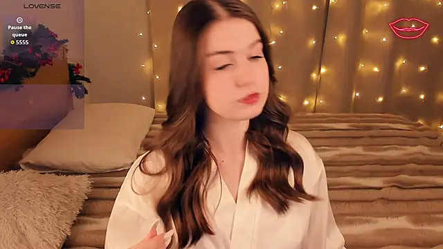 LoreeScialdone online show from 12, 1, 2026