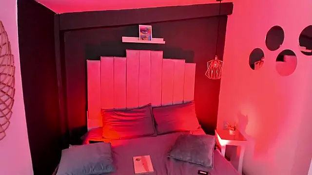 mia jagger online show from 18, 2, 2026