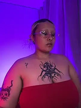 pinkbaddie777 online show from 3, 2, 2026