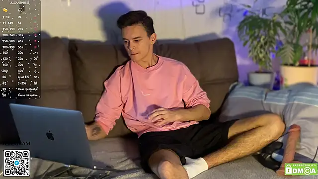 Snapshot of Kevin_Dooo chatting on 29, 10, 2025 Kevin Dooo online show from 29, 10, 2025