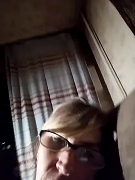 Georgette466 online show from 4, 12, 2025