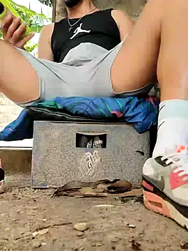 Youngpigmaster online show from 28, 10, 2025