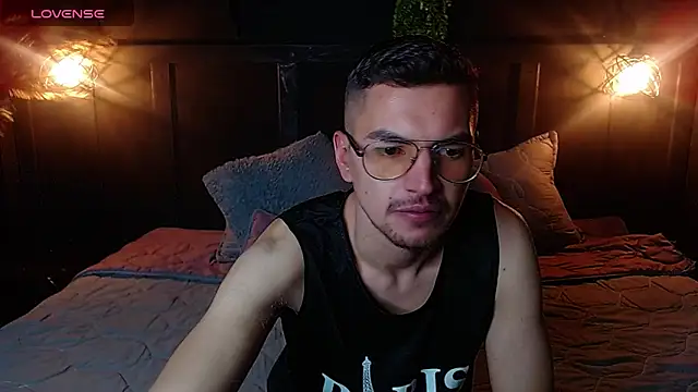 Snapshot of Noah__20 chatting on 30, 10, 2025 Noah  20 online show from 30, 10, 2025