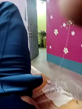 Laal Parilove online show from 20, 11, 2025