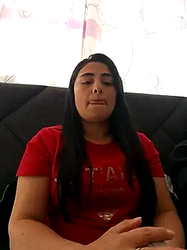 Snapshot of solandrea chatting on 6, 11, 2025 solandrea online show from 6, 11, 2025