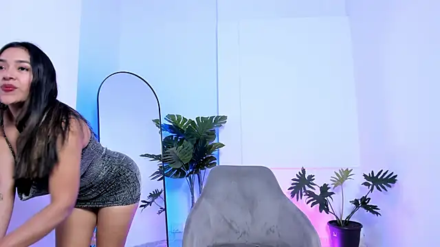 KatieBoison online show from 18, 12, 2025