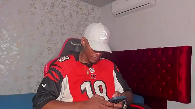 for itan online show from 25, 11, 2025