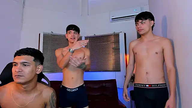 Amazing BoysW online show from 5, 5, 2026