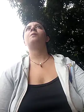 Camila-Valverde online show from 15, 2, 2026