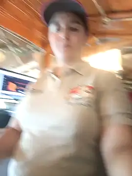 Camila-Valverde online show from 28, 11, 2025