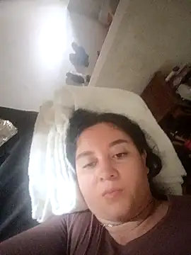 Camila-Valverde online show from 5, 3, 2026