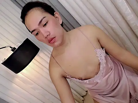 Snapshot of Xhugejerkingtrans chatting on 22, 11, 2025 Xhugejerkingtrans online show from 22, 11, 2025