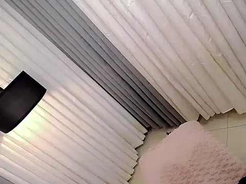 Snapshot of Xhugejerkingtrans chatting on 14, 11, 2025 Xhugejerkingtrans online show from 14, 11, 2025