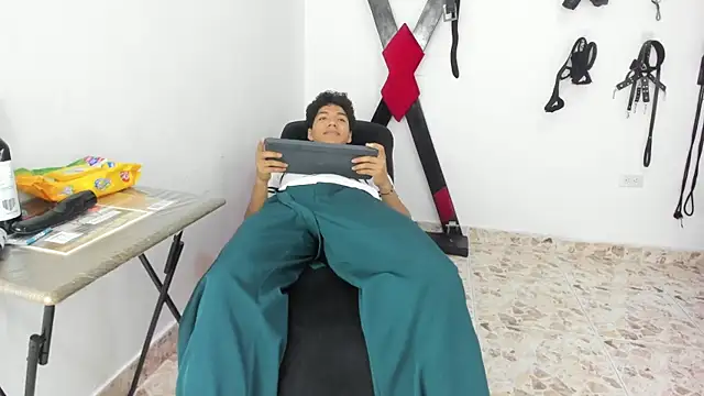 Maximiliano Khalil online show from 28, 11, 2025