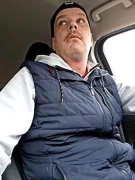 coupleinhotel online show from 7, 4, 2026