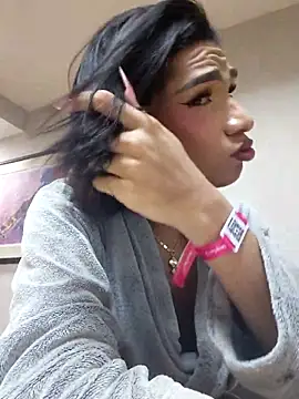 Snapshot of FernandaFox_ chatting on 28, 4, 2026 FernandaFox online show from 28, 4, 2026