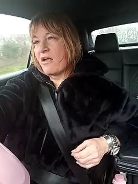 BettyDavisEyesUK online show from 10, 2, 2026