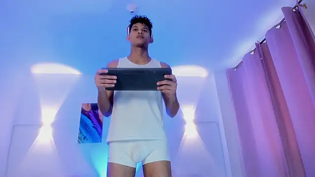 KamiSuarez online show from 22, 12, 2025