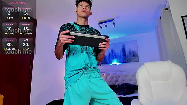 KamiSuarez online show from 24, 2, 2026