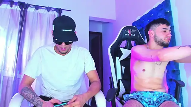 Snapshot of Yourtemptation555 chatting on 28, 10, 2025 Yourtemptation555 online show from 28, 10, 2025