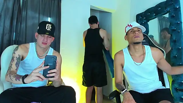 Snapshot of Yourtemptation555 chatting on 31, 10, 2025 Yourtemptation555 online show from 31, 10, 2025