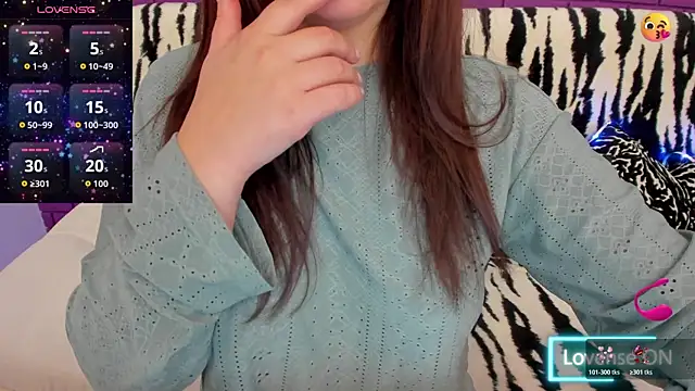 GlowMimi online show from 11, 11, 2025