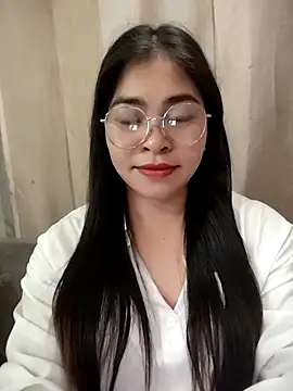 Bamboo-niee123 online show from 13, 4, 2026