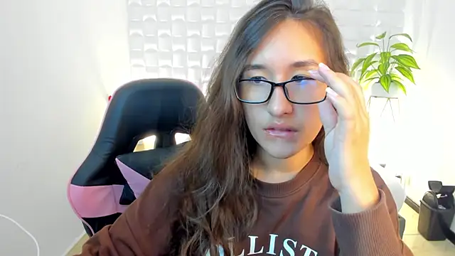 victoria 243 online show from 6, 3, 2026