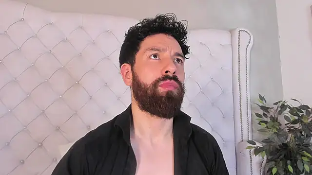 Snapshot of jackfoden01 chatting on 28, 10, 2025 jackfoden01 online show from 28, 10, 2025