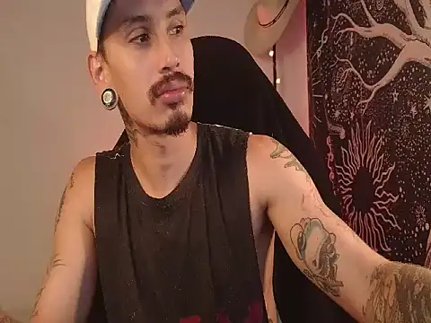 Snapshot of mateos6_6 chatting on 23, 11, 2025 mateos6 6 online show from 23, 11, 2025