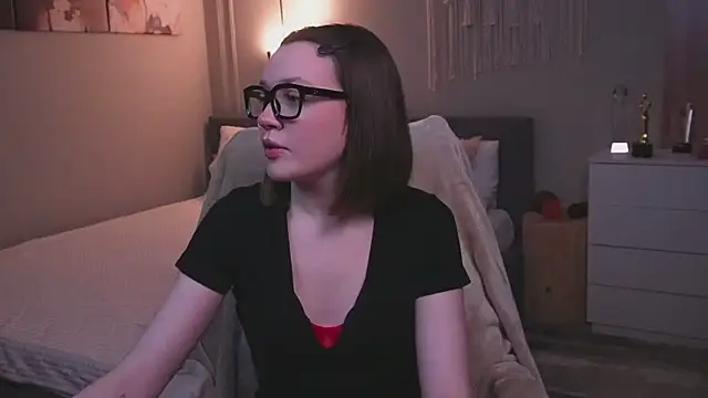 R I N A online show from 11, 11, 2025