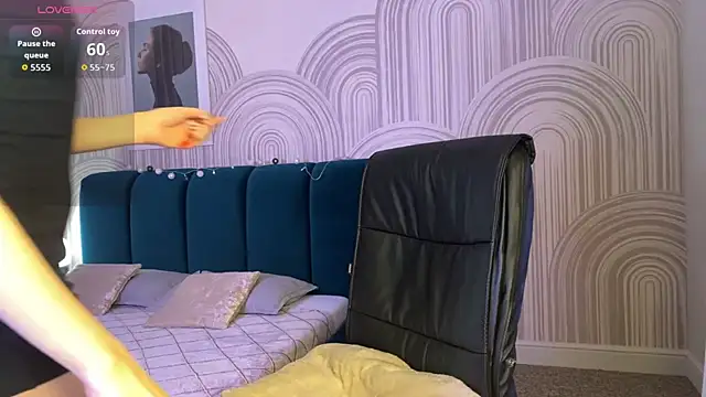 R I N A online show from 5, 12, 2025