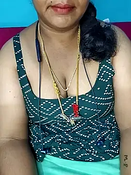 Snapshot of deepikasree143 chatting on 28, 10, 2025 deepikasree143 online show from 28, 10, 2025