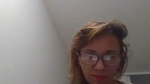 loveryvicky online show from 10, 11, 2025