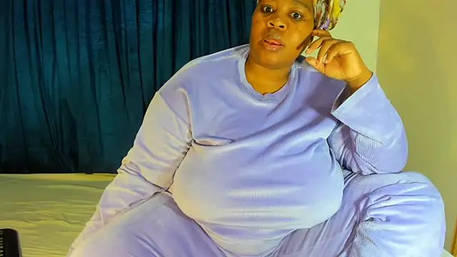 ThickLeeyanaXX online show from 14, 6, 2026