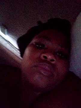 ThickLeeyanaXX online show from 4, 2, 2026