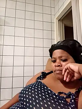 ThickLeeyanaXX online show from 19, 12, 2025