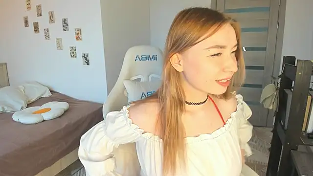 Snapshot of Angella_Mills chatting on 7, 11, 2025 Angella Mills online show from 7, 11, 2025