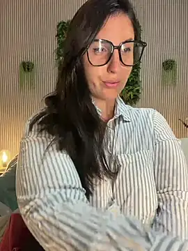 Snapshot of MysteryGirl__ chatting on 8, 7, 2026 MysteryGirl online show from 8, 7, 2026