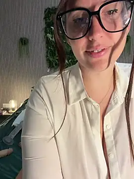 Snapshot of MysteryGirl__ chatting on 21, 5, 2026 MysteryGirl online show from 21, 5, 2026