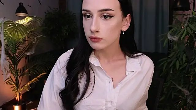 Snapshot of darineko__ chatting on 30, 10, 2025 darineko   online show from 30, 10, 2025