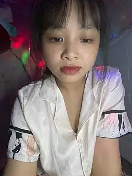 Snapshot of Tina-Marie chatting on 5, 11, 2025 Tina-Marie online show from 5, 11, 2025